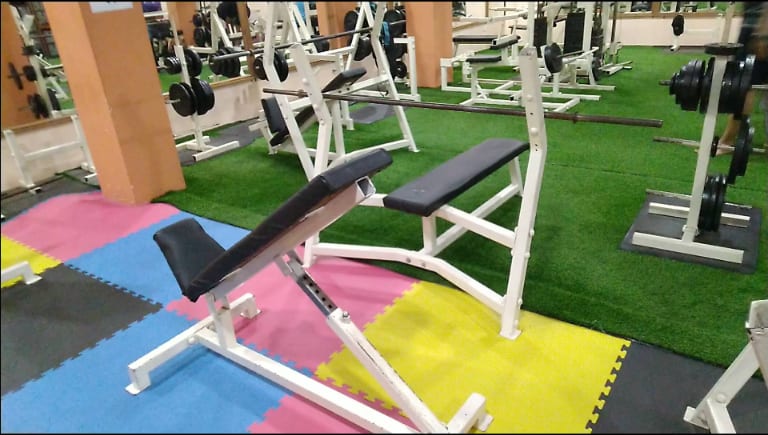 Incline benches at Eagle Gym Center